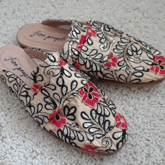 Free People Shoes - FREE PEOPLE...SEQUINNED SLIDES..